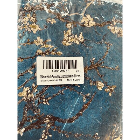 Kindle Paperwhite Case in Blossom, Blue, New - Picture 4 of 4